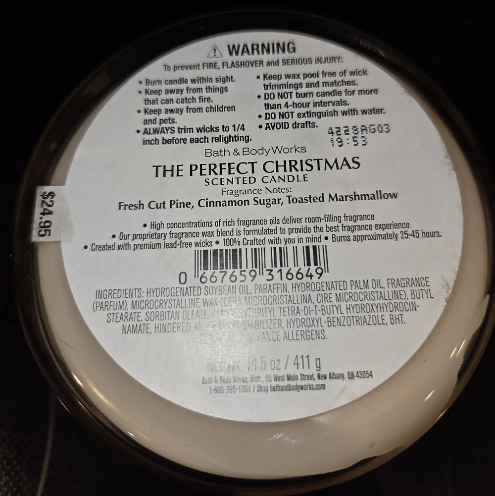 Bath & Body Works "The Perfect Christmas" Candle 14.5oz - Picture 9 of 10